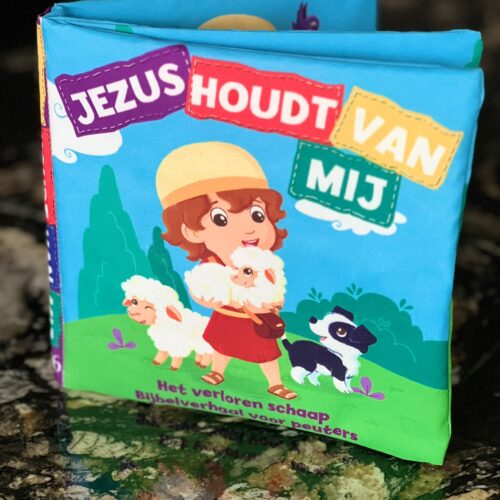 Alternative view of Jezus houdt van mij - Baby Soft Cuddly Booklet / zacht baby knisper boekje (NL)